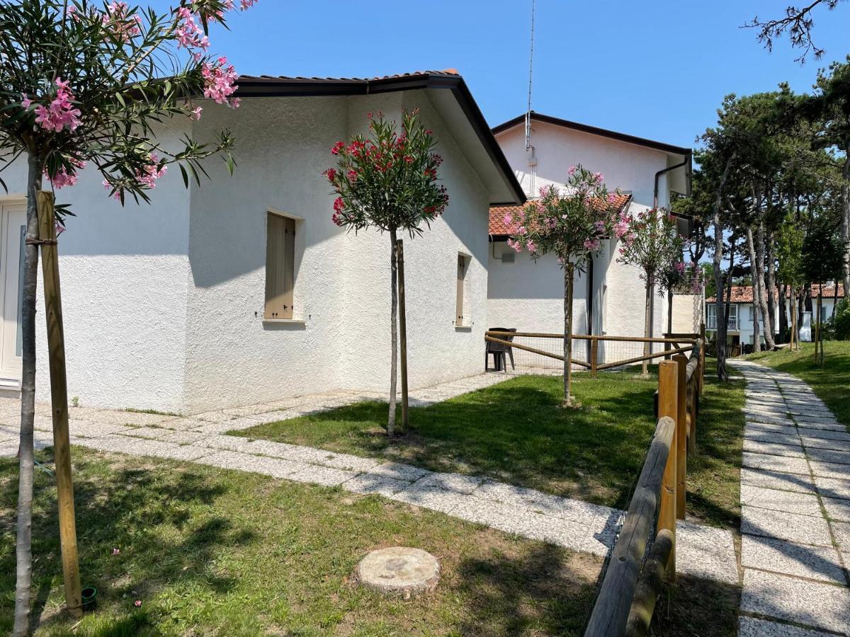 Villaggio Pineta Бибионе Экстерьер фото